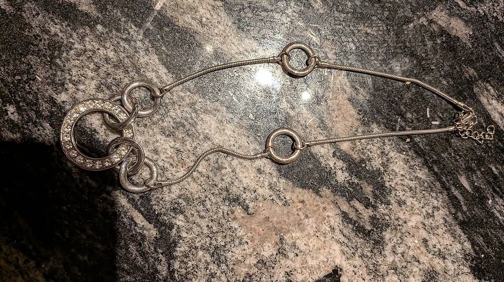 Ketten: Halskette Modeschmuck – Gebraucht aus Wattenwil von karinschaw 1