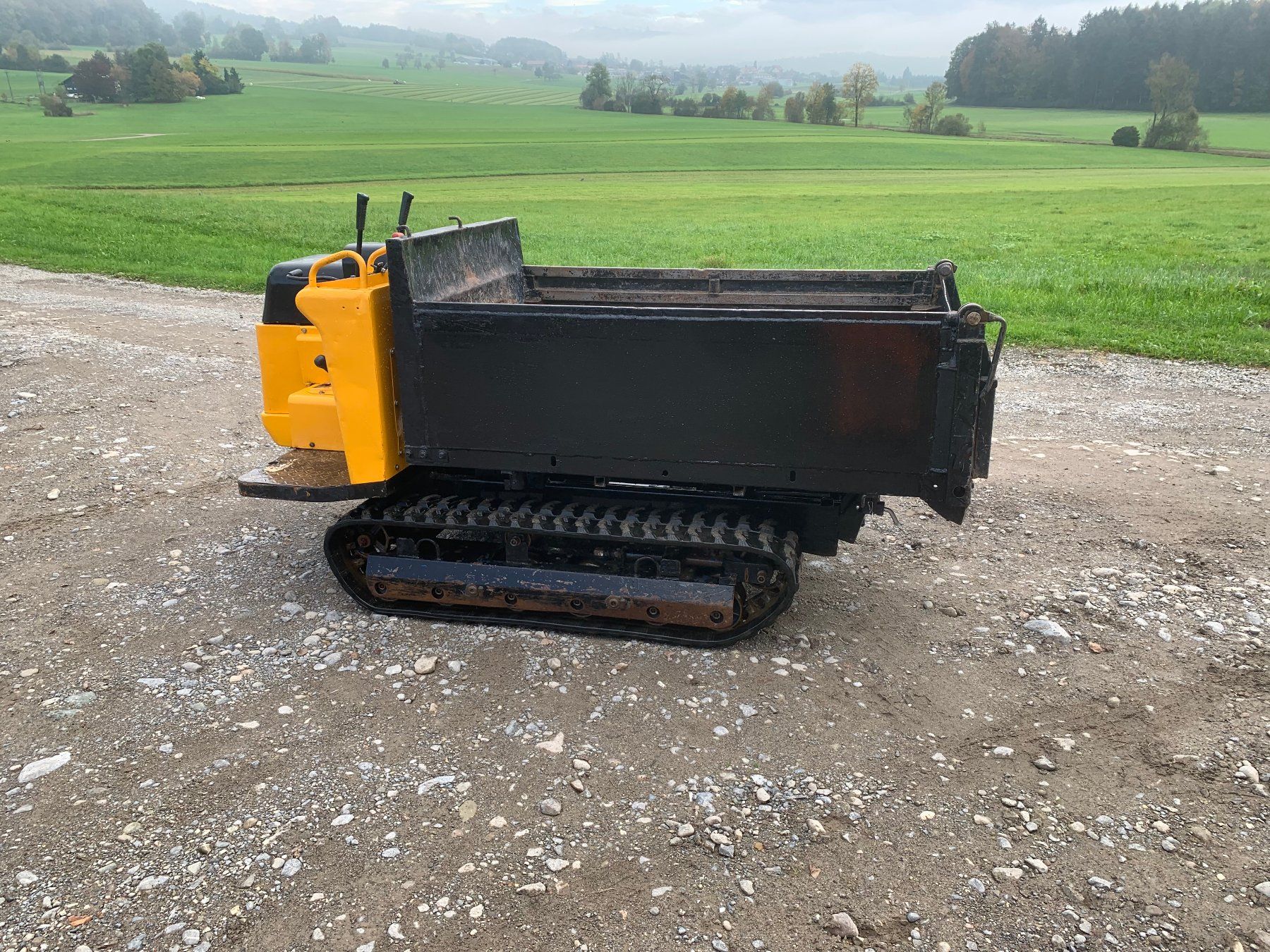 Hutter Alle Maschinen: Huki 110, Dumper Raupendumper – Gebraucht aus Hausen am Albis von toppreis05