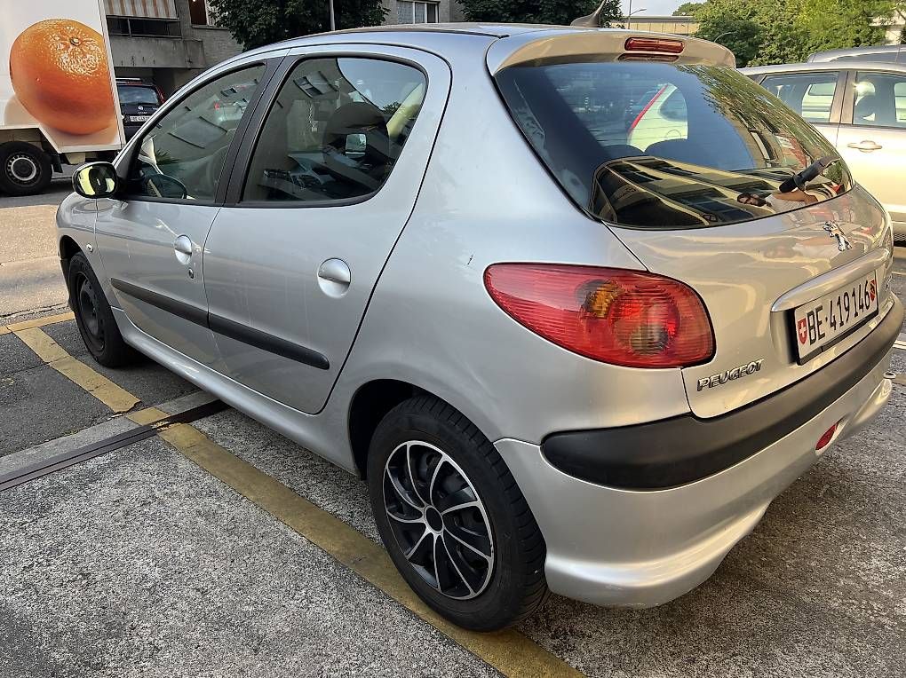 Peugeot Automobili: Peugeot 206 – Difettoso da Flamatt venduto da Al-Suisse 3
