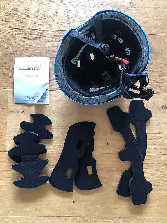 Caschi: Casque Bullet pour enfant – Usato da St-Sulpice VD venduto da Bleuorange 1