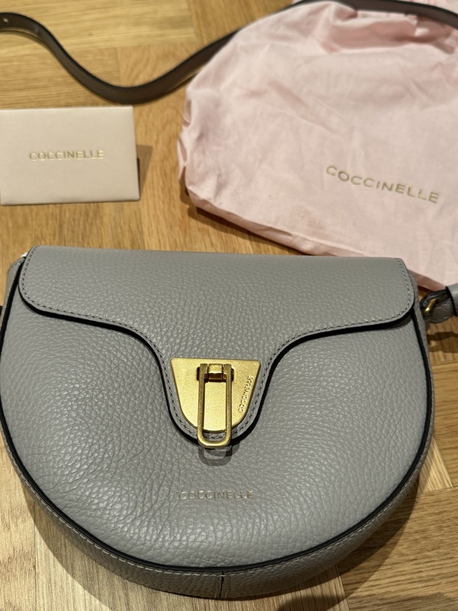 Coccinelle Borse da donna: Coccinelle Crossbody Bag – Nuovo (secondo la descrizione) da Bern venduto da Pasi7 2