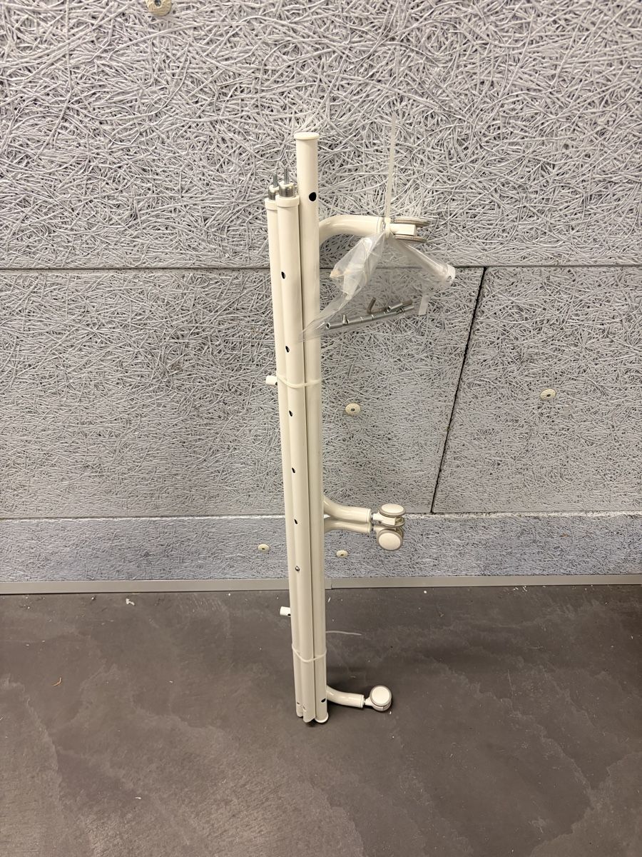 Ikea Garderobe: Weißer Kleiderständer - Ikea Rigga – Gebraucht aus Zürich von gar_l5zb 1