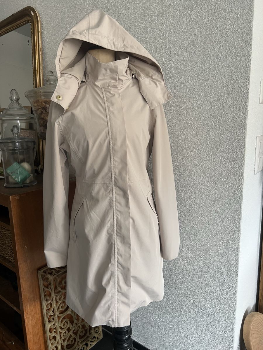 Manteaux: Part two Trenchcoat – Neuf (Voir description) à Inwil par 27sonnenschein 1