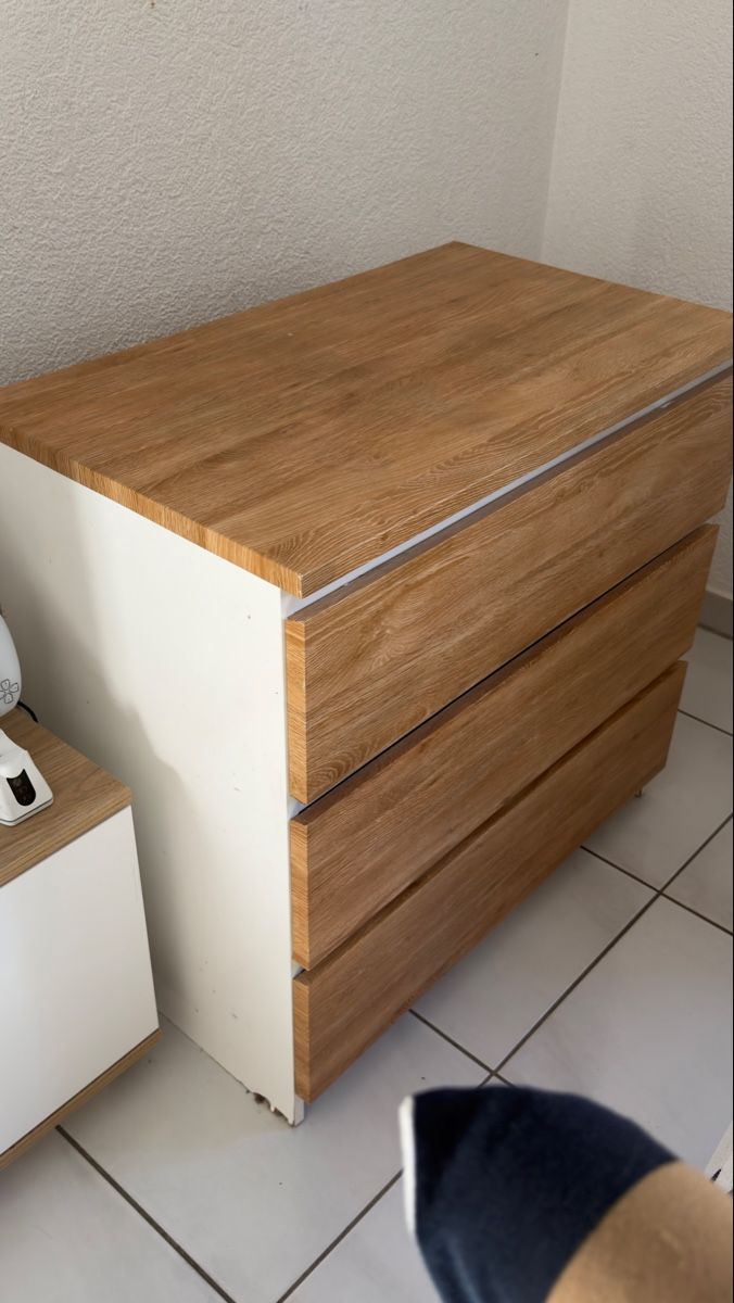 Ikea Kommoden: Commode IKEA à donner  – Gebraucht aus Riddes von Elina. 1