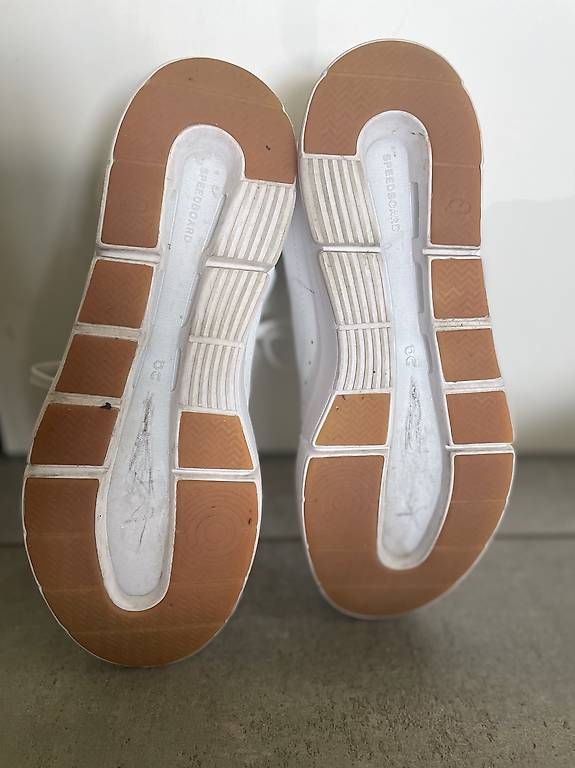 Scarpe da donna: On Sneaker  – Usato da Hitzkirch venduto da ele_fj6v 3