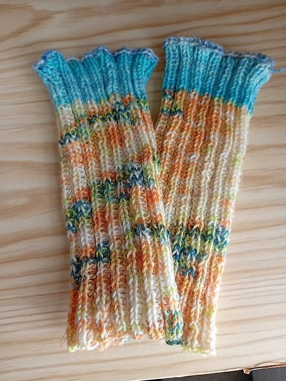 Altro in  Abbigliamento & Accessori: Lange Pulswärmer 18 cm – Usato da melchtal venduto da strickerin