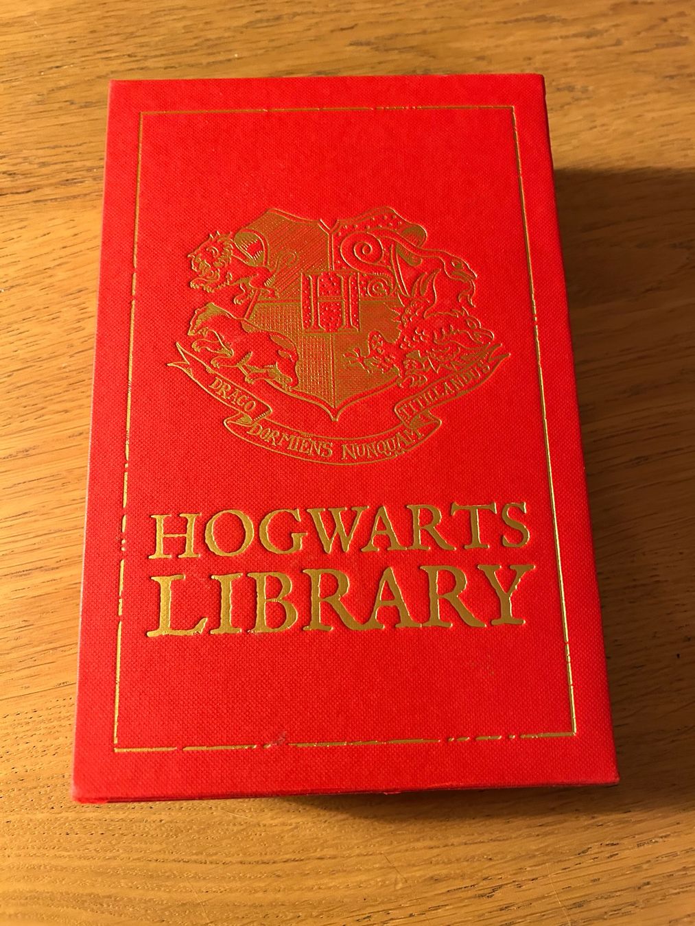 Libri: Trilogie Hogwarts Library ed 2012 english – Nuovo (secondo la descrizione) da Lausanne venduto da noh_gt5x