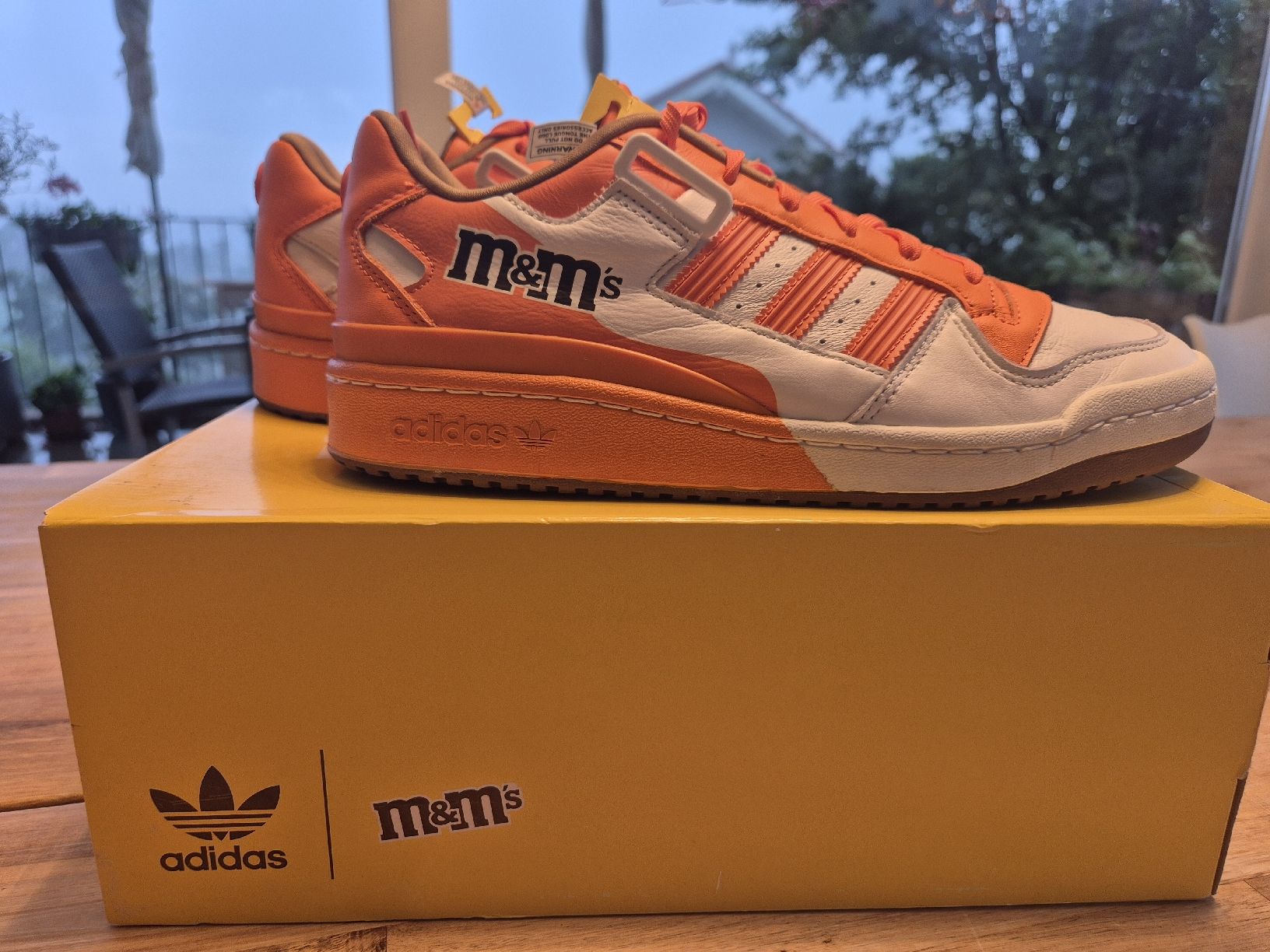 Adidas Scarpe da uomo: M&M's ADIDAS SONDERMODELL Gr 42 – Nuovo (secondo la descrizione) da Hauenstein venduto da Zacherl 2