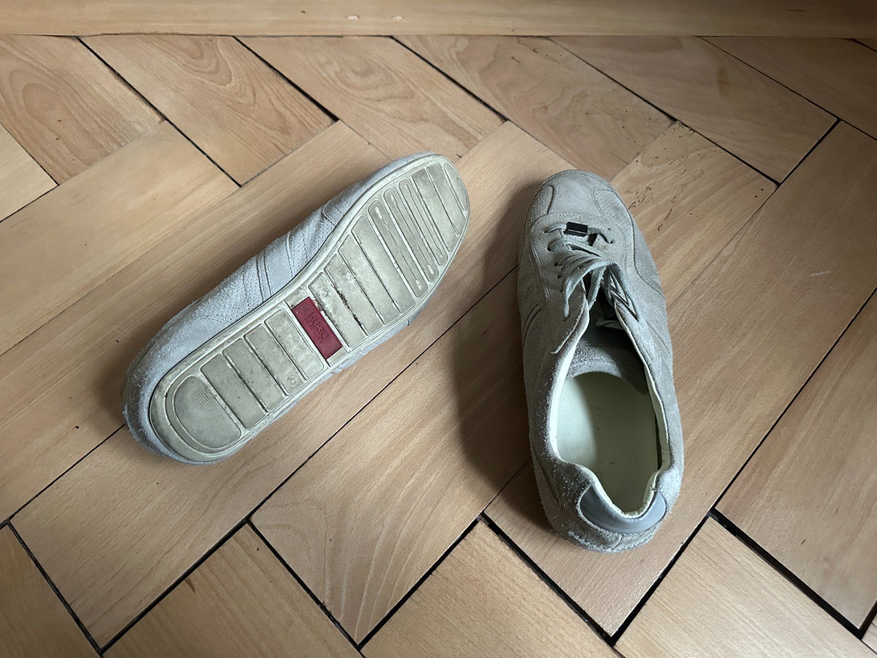 Hugo Boss Chaussures hommes: HUGO BOSS - Leder Sneaker beige 43 – D'occasion à Zürich par Diazaio 3