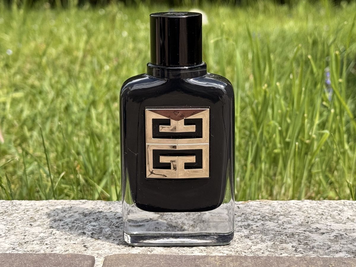 Givenchy Profumi & Eau de Toilette: Givenchy Gentleman Society EDP – Usato da St. Niklausen OW venduto da roc2554