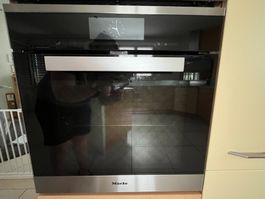 Miele Einbaubackofen Edelstahl/Schwarz neuwertig