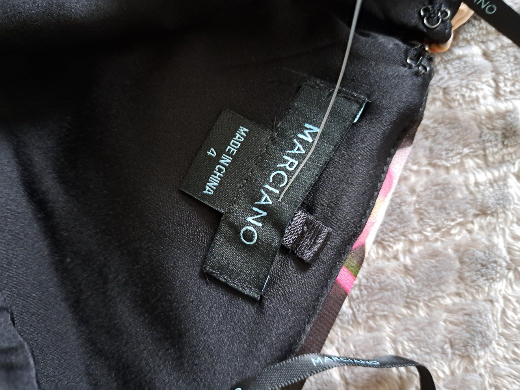 Vestiti: Sommer Marciano Dress – Usato da Saas Grund venduto da IvanaXY 3