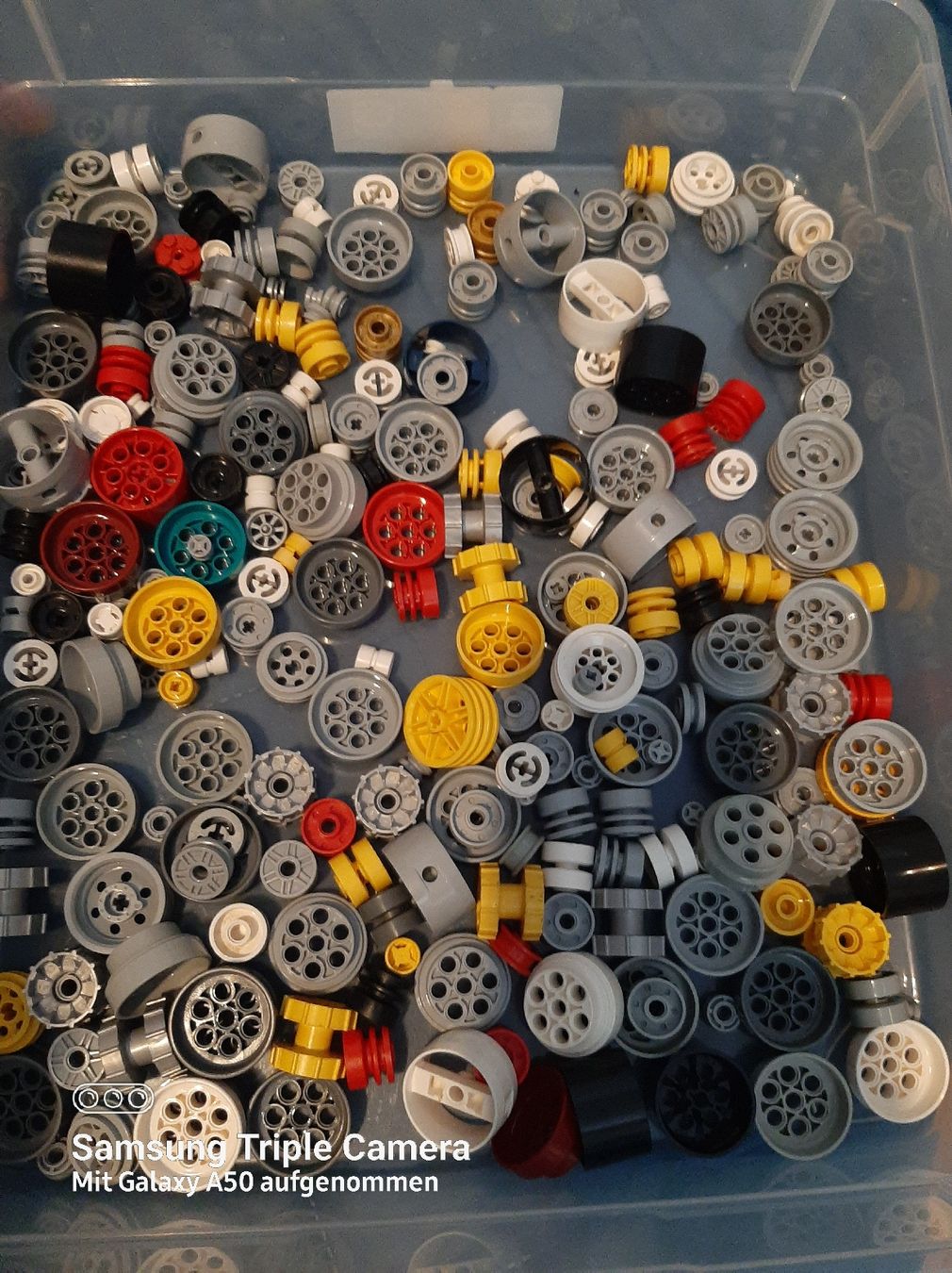 Lego Spielzeuge: lego felgen aller arten – Gebraucht aus Visp von eku_5cbc 1