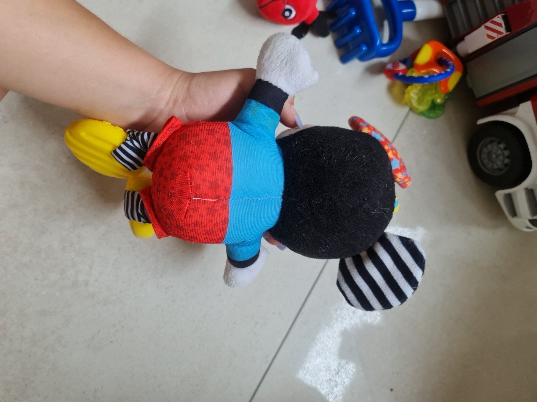 Disney Giocattoli: Clementoni Mickey Mouse Plüschtier – Nuovo (secondo la descrizione) da Berg TG venduto da lisboa.sky 1