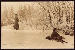 116) Foto von zwei Soldaten im Schnee.