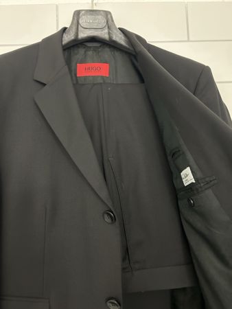 HUGO BOSS Anzug schwarz Grösse 56