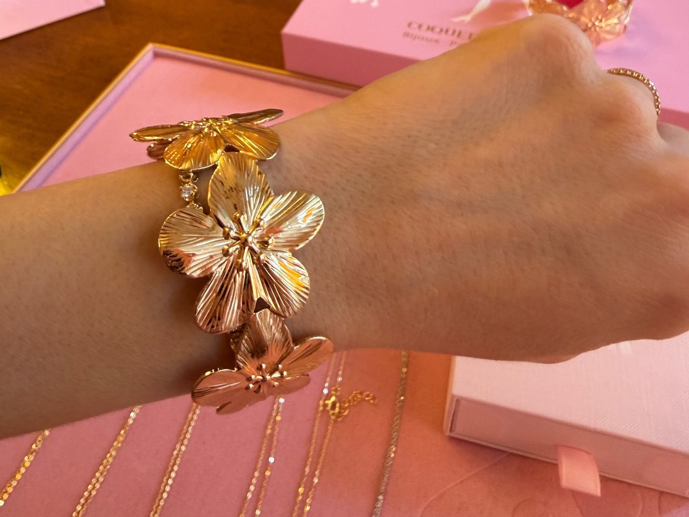 Bracciali & Braccialetti: Bracelet jonc Fleur – Nuovo e nell'imballaggio originale da St-Maurice venduto da Sandrinette123 1