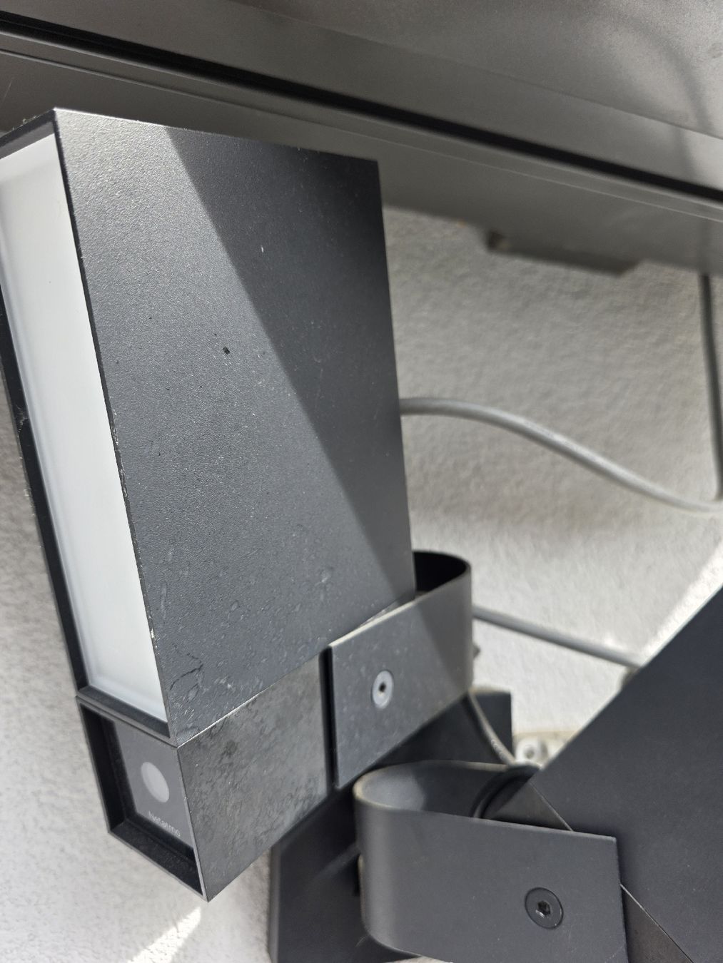 Netatmo Sistemi d'allarme: 2 xTelecamera esterna Netatmo Smart con luce integrata – Usato da Lausanne venduto da Regam 2