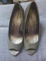 Eleganti scarpe Bandolino con zeppa nr. 38