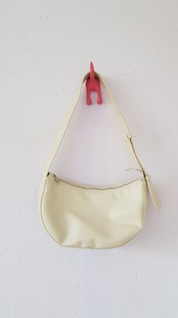 Sac demi-lune pull and bear beige