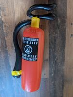 Aufblasbarer Feuerlöscher für Fasnacht