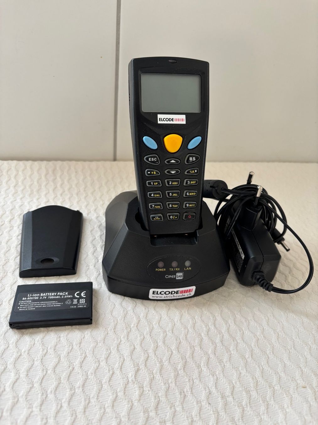 Scanner: Mobiler Barcodescanner Elcode 8001 Terminal - C – Usato da Einigen venduto da Medicom-Pharma