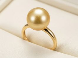 Exklusiver 18K / 750 Gelbgold-Ring mit echter Südseeperle