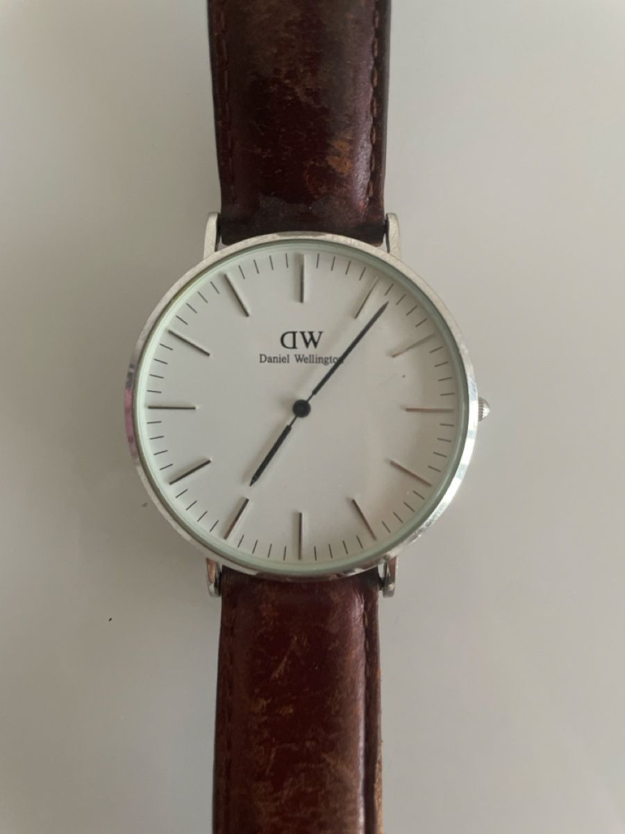 Daniel Wellington Orologi: Daniel Wellington Uhr Silber mit Leder  – Usato da Fahrni b. Thun venduto da tra_s7lb 1
