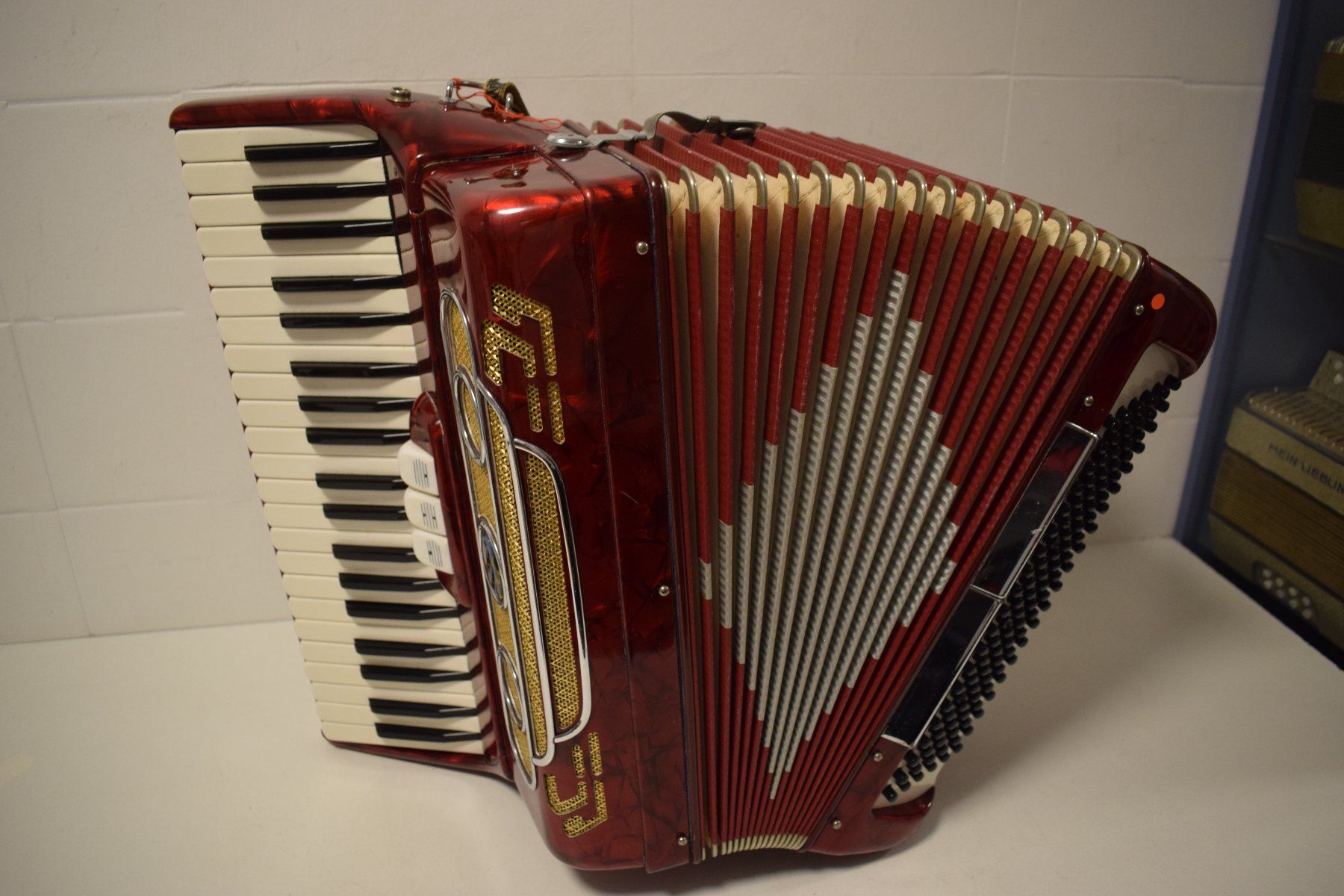 Strumenti musicali: Akkordeon chromatisch Victoria – Usato da Zürich venduto da baumusik 4