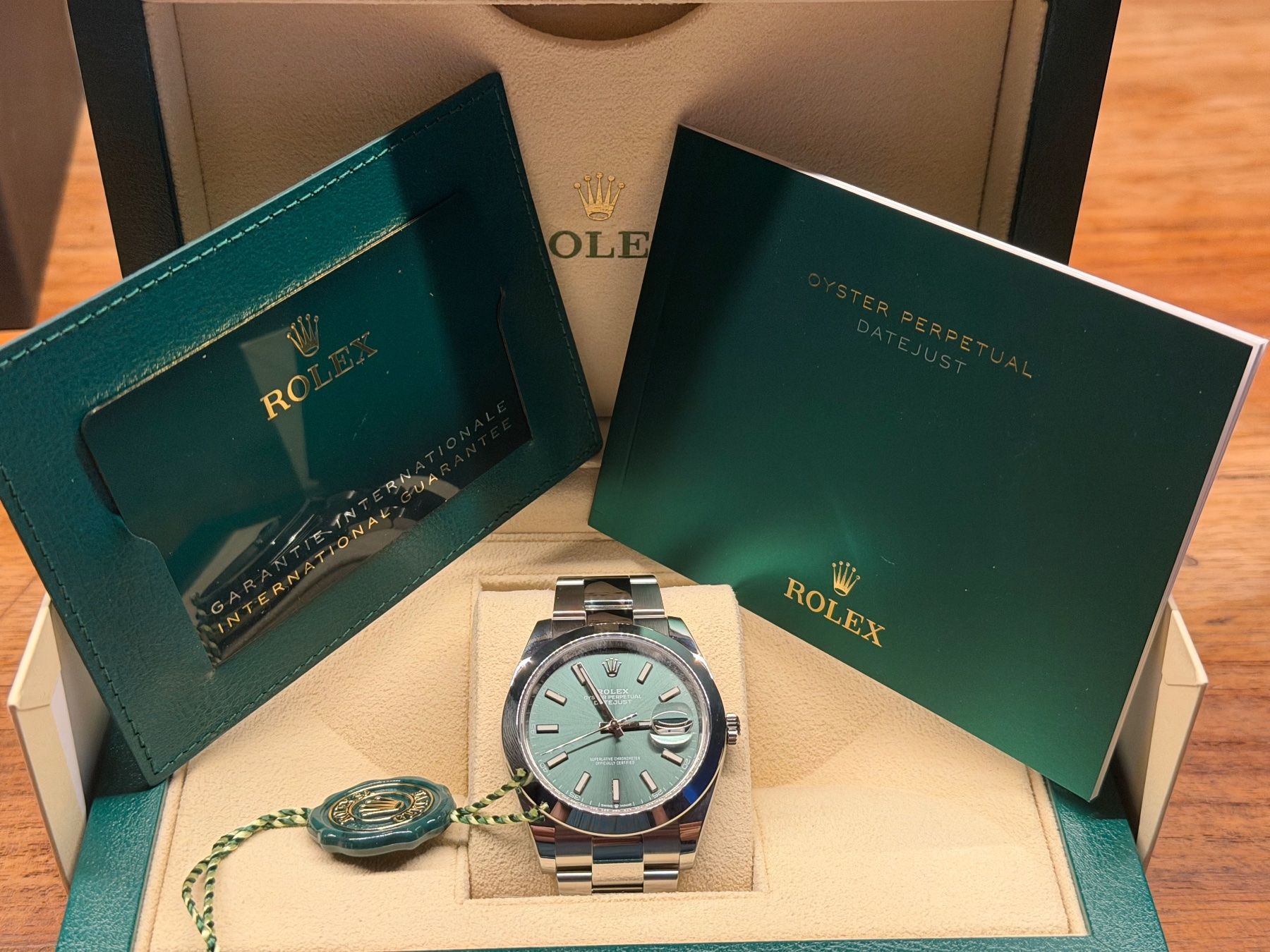 Rolex Orologi: Rolex Datejust 41mm Oyster green – Usato da Aarau venduto da trader1000 6