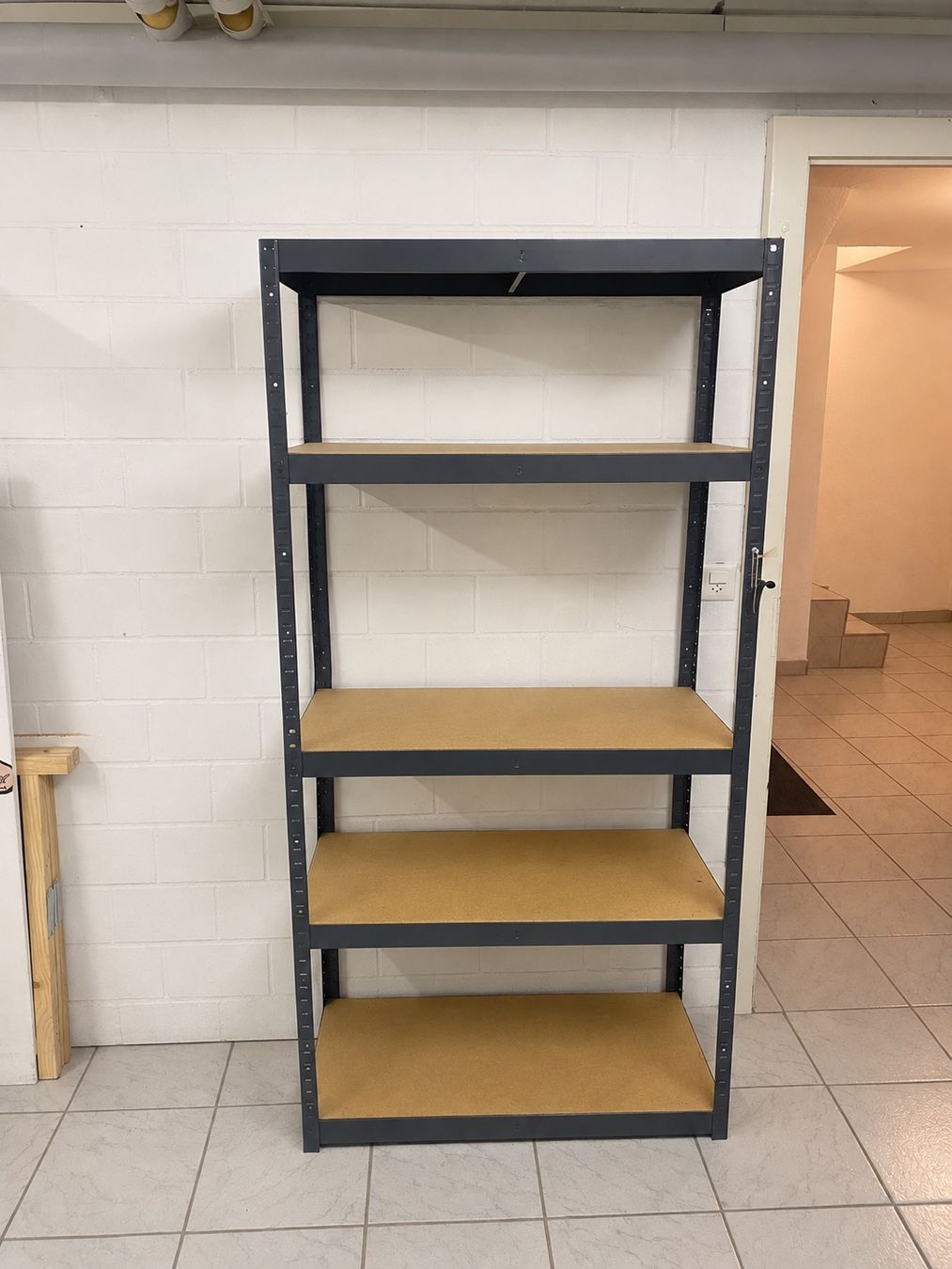 Scaffali: Regal Metall Anthrazit 5 Tablare – Usato da Niedergösgen venduto da emi_v7qx