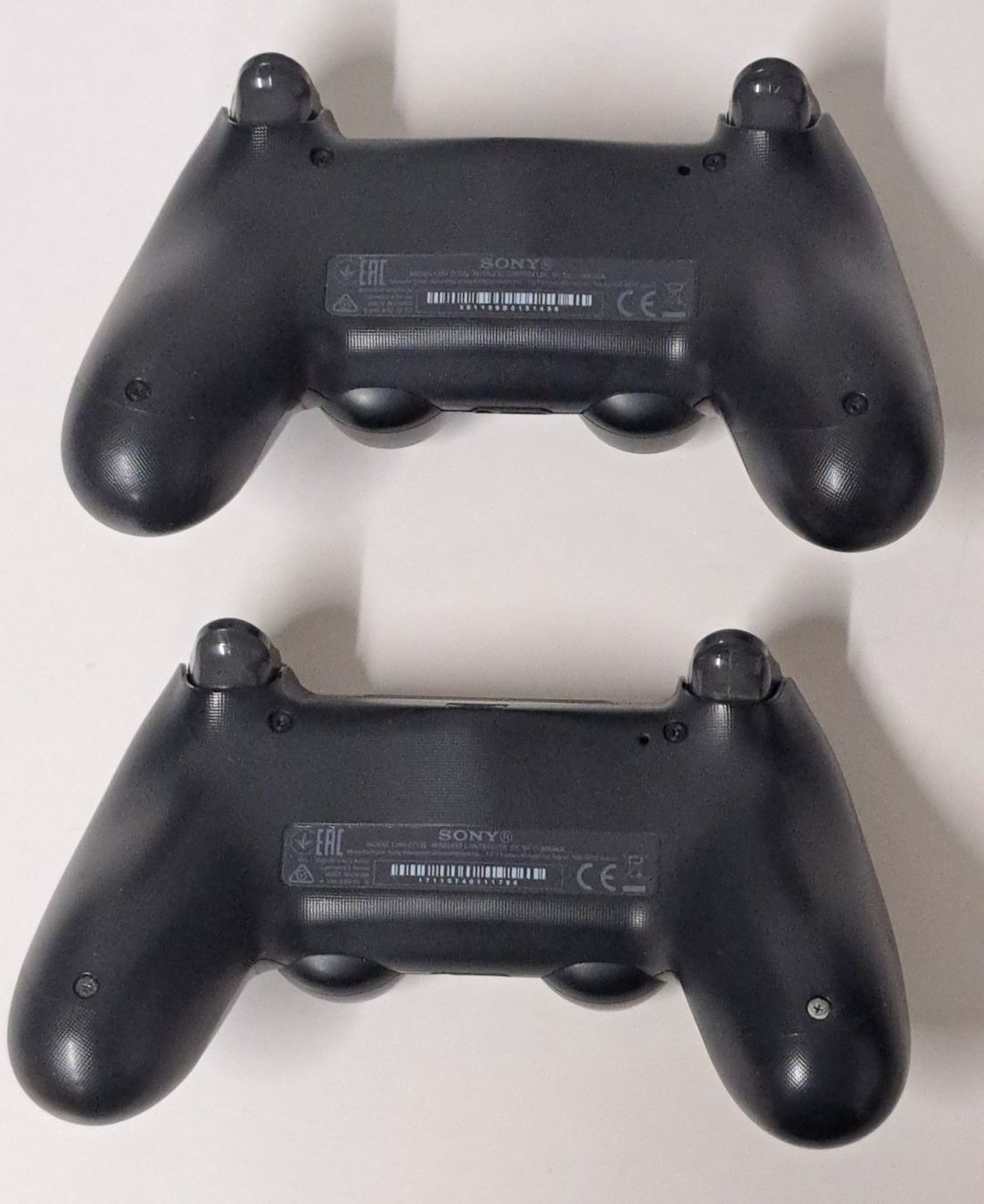 Sony Controller: Ps4 Controller Original SONY 2 Stück – Gebraucht aus Biel/Bienne von Sasha4u 1