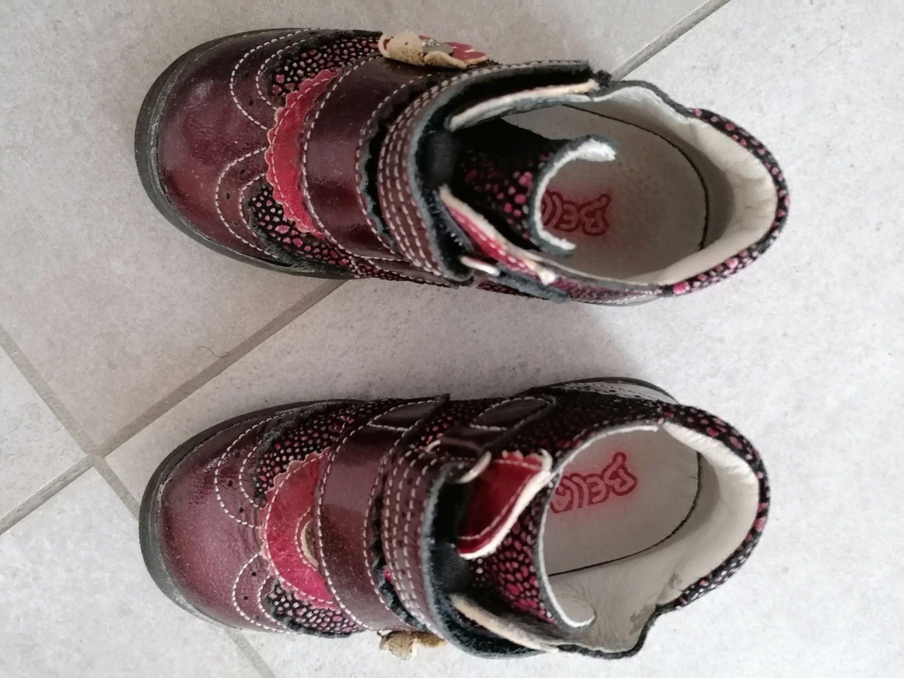 Schuhe für Mädchen: Chaussures Bellamy en cuir, taille 24 – Gebraucht aus Tramelan von yok-yok 1
