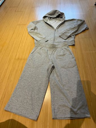 Grauer Loungewear Trainer neuwertig, Grösse M für Damen/PZ