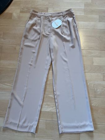 Oraije Damen Hose in Gr. 40, Beige, NEU