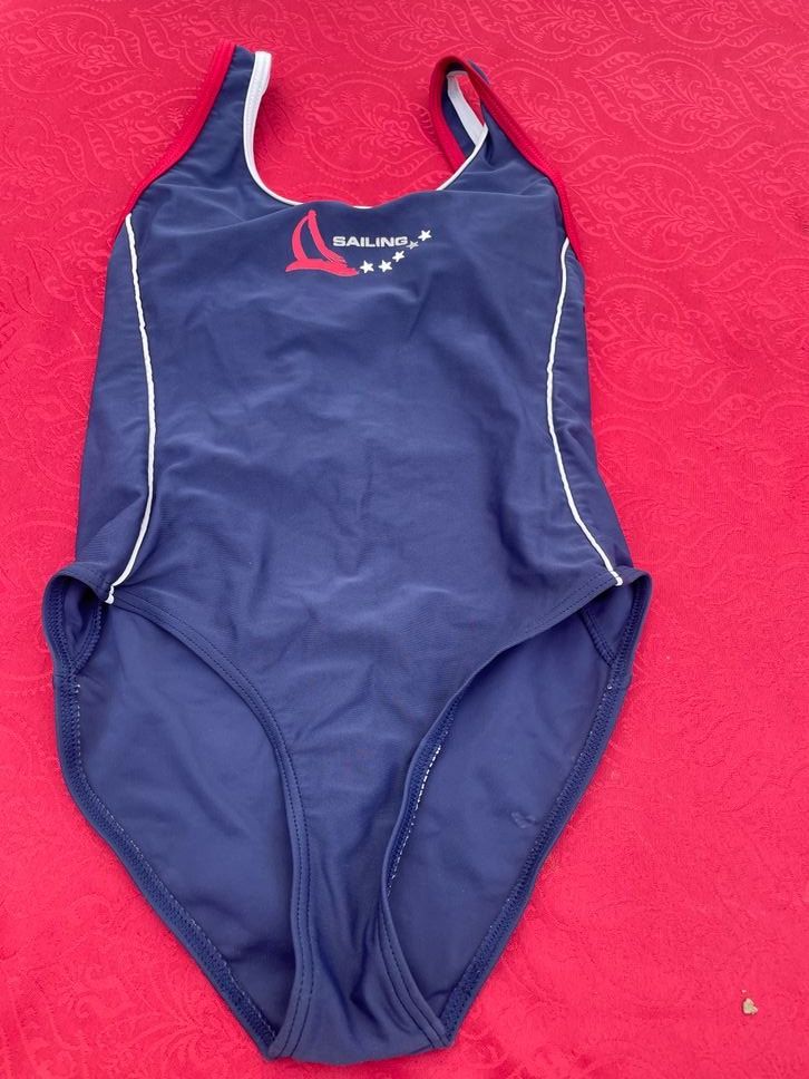 Badekleider & Bikinis: Mädchen Badekleid obscure 140 blau – Gebraucht aus Bergdietikon von antovale