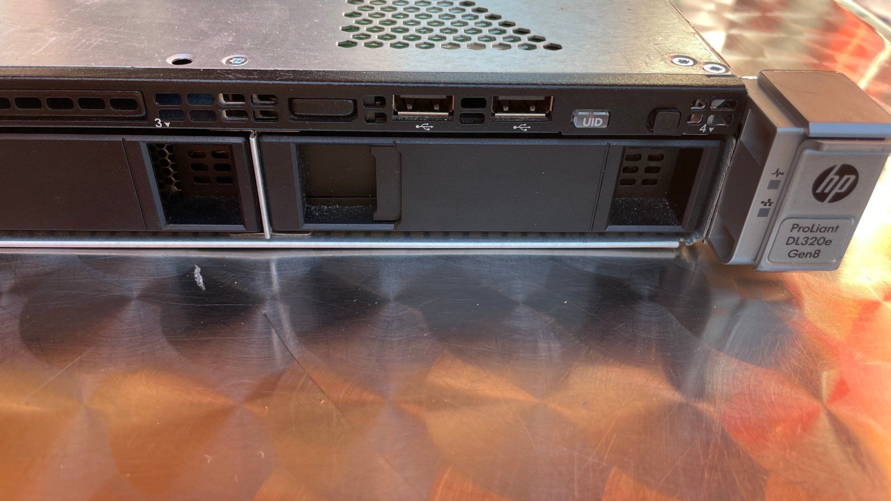 Hewlett Packard Server: HP ProLiant DL320e Gen8 Server - NEU! - Intern Server 1 – Nuovo (secondo la descrizione) da Glattfelden venduto da cybermaxx 2