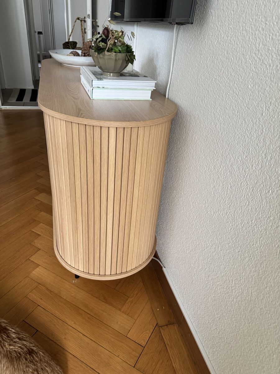 Cassettiere: Sideboard Eiche Rillenfront, neuer Zustand – Nuovo (secondo la descrizione) da Bern venduto da lija05 4