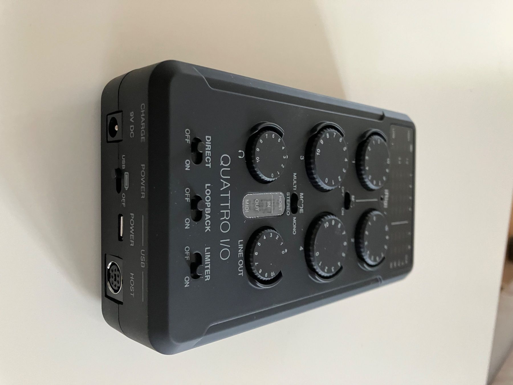 Attrezzatura per studi di registrazione: IK Multimedia iRig ProQuattro I/O Interface – Usato da Eiken venduto da Vivaldi01 1