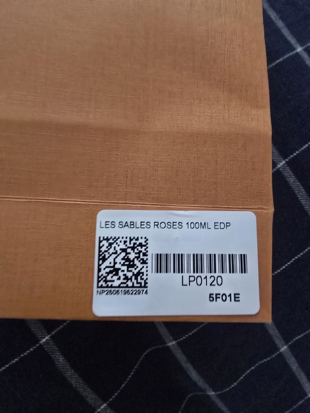 Louis Vuitton Parfum & Eau de Toilette: Original Louis Vuitton Les Sables Roses 100ml EDP! – Neu und originalverpackt aus Erlinsbach von sus_7k9l 1