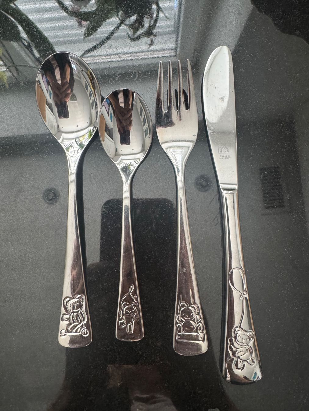 Zwilling Set di posate: Kinderbesteck Set Zwilling – Usato da Schüpbach venduto da 2ndHandRose