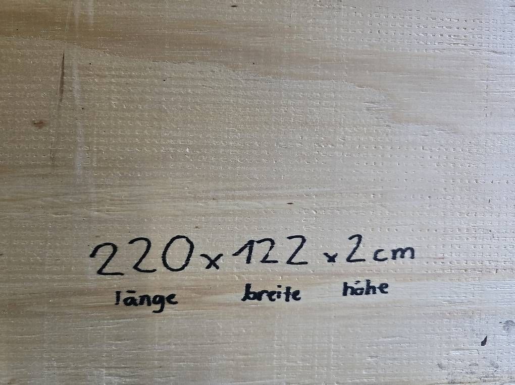 Articoli in legno: Massive Holzplatten  20CHF pro Stück – Usato da Schwerzenbach venduto da emirdaglim03 2