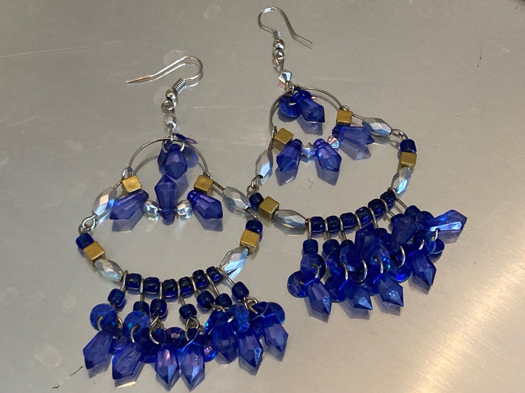 Orecchini pendenti & Orecchini a lobo: Boucles d’oreilles fantaisie – Usato da Marly venduto da Antigona71