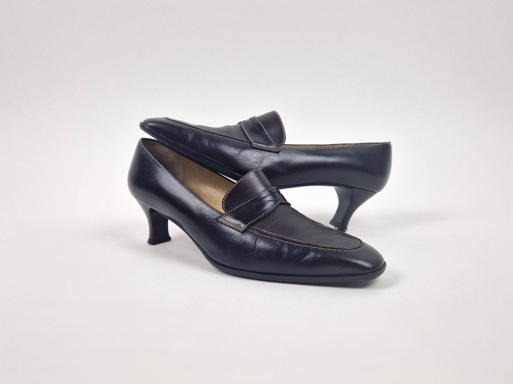 Chaussures femmes: Nicolette Damenpumps Gr. 38,5 – D'occasion à Basel par Restwert_Basel