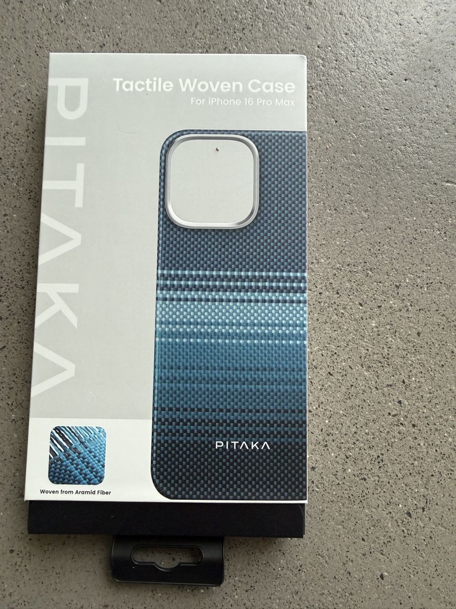 Apple Cover & Protezioni schermo: Pitaka Hülle Iphone 16pro max – Usato da Luzern venduto da mar_x96f 6