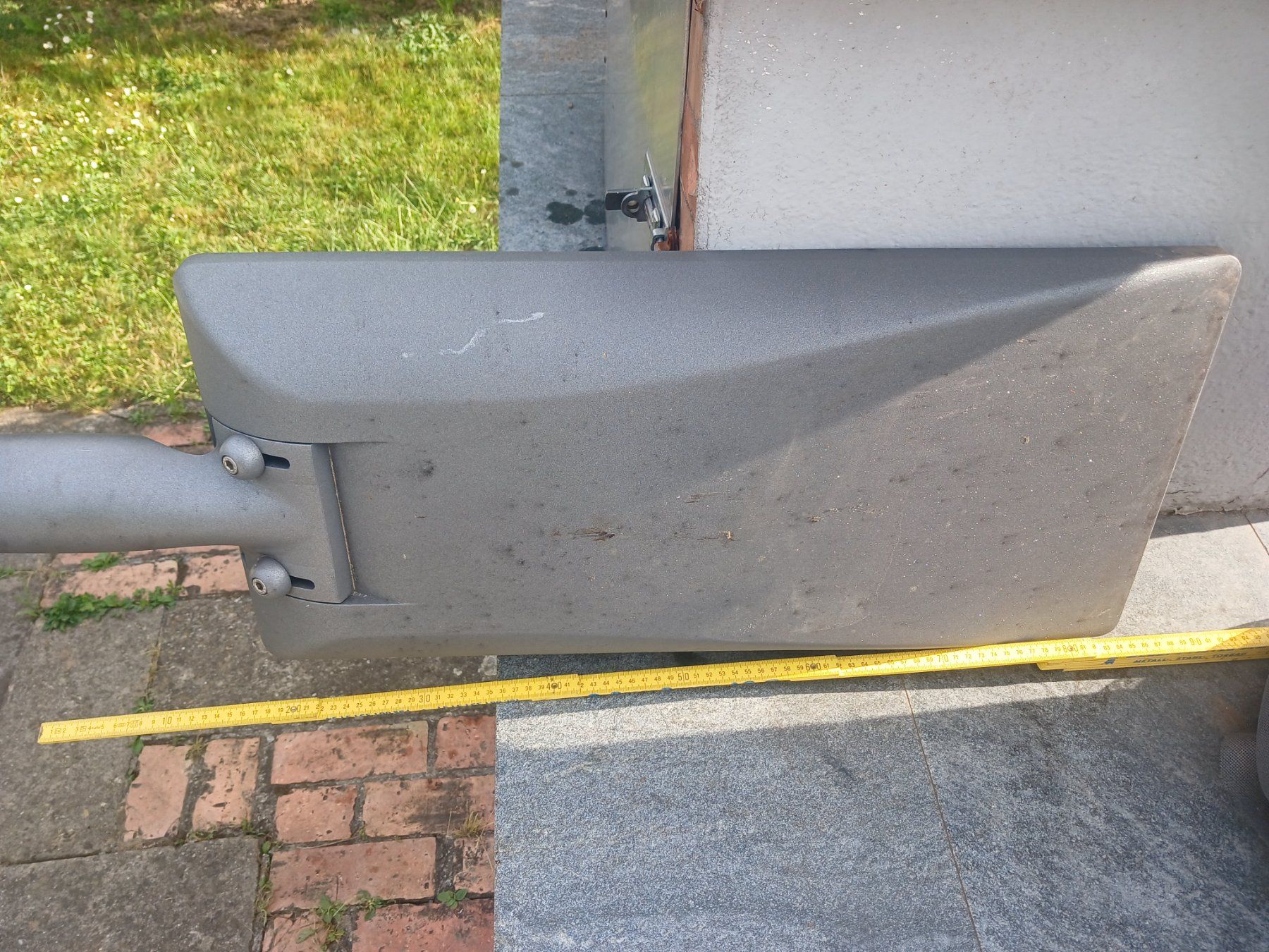 Lampade: Areallampe Trilux – Usato da Basel venduto da SevenFifty5 1
