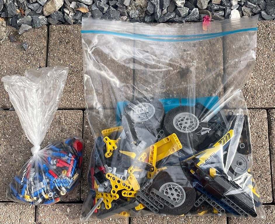 Giocattoli: LEGO Technic Abschleppwagen – Usato da Lenk im Simmental venduto da antoniawanda 3