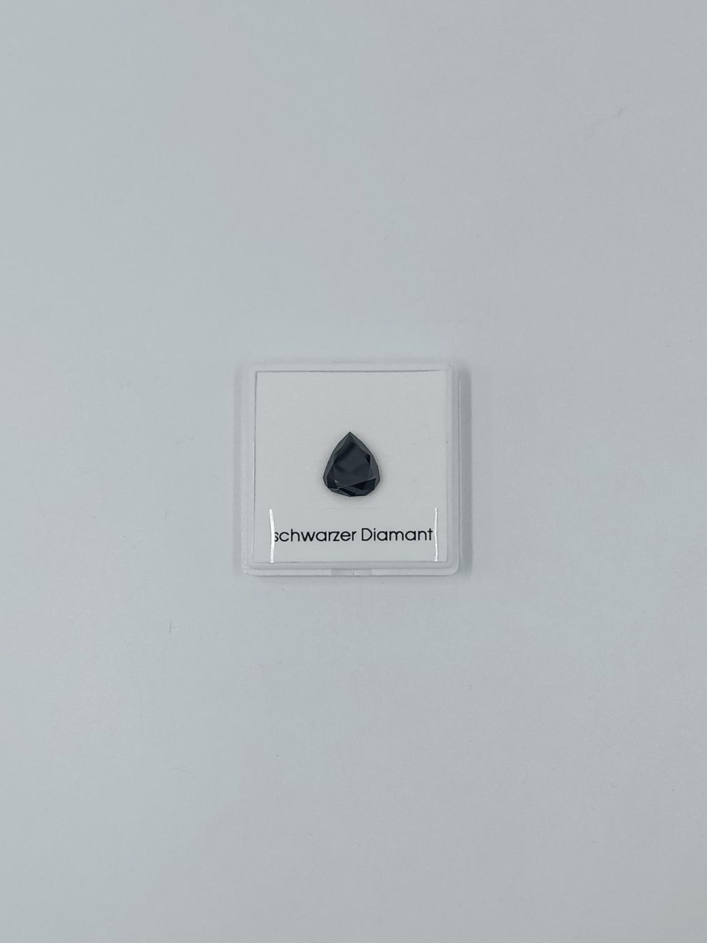 Pietre preziose: 1 SCHWARZER DIAMANT, 8.46 CT. – Usato da Luzern venduto da EdiGem 3