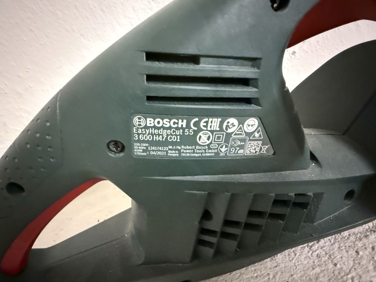 Busch Toutes les machines: Bosch Heckenschere 55cm – D'occasion à Zürich par Hansi_Winter 2