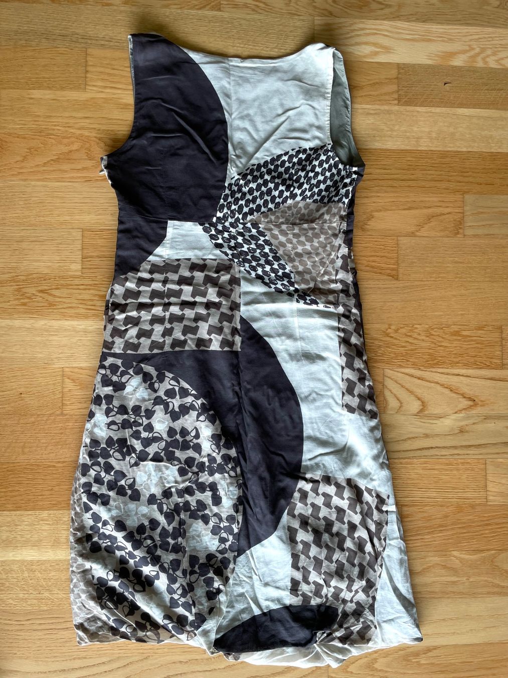 Max Mara Vestiti: Sommerkleid WEEKEND MAXMARA – Usato da Richterswil venduto da IrynaL 1